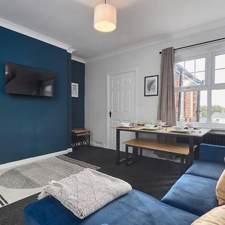 Cosy 3-Bedroom House In Seaham - Street Parking Buitenkant foto