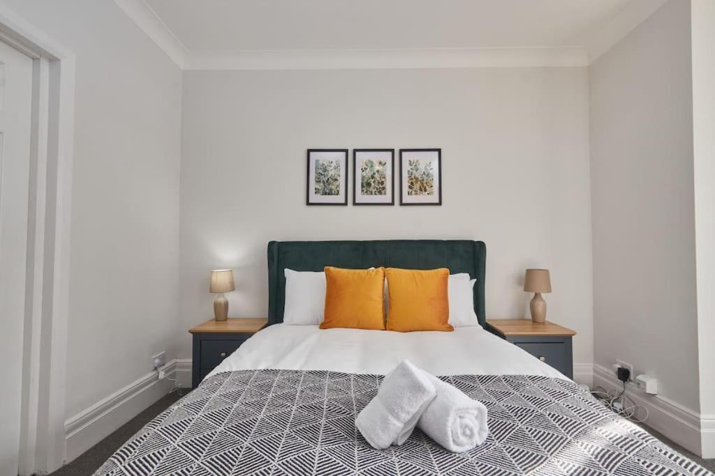 Cosy 3-Bedroom House In Seaham - Street Parking Buitenkant foto