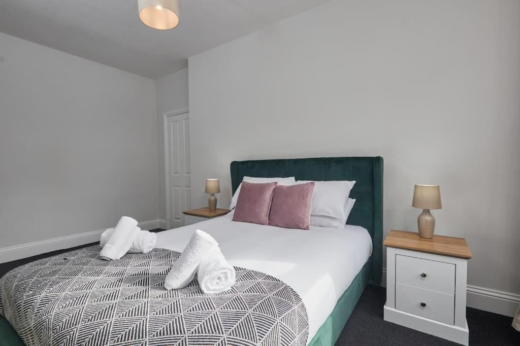 Cosy 3-Bedroom House In Seaham - Street Parking Buitenkant foto